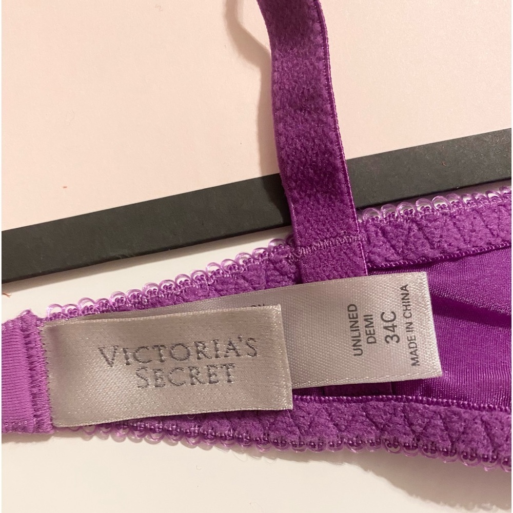 NWOT Victoria’s Secret Bra 34C - Picture 6 of 6
